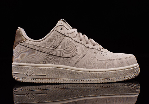 womens suede nike air force 1