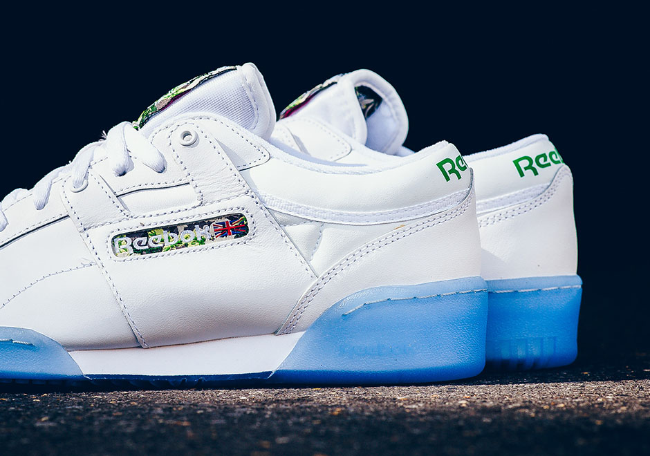 reebok classic with blue sole