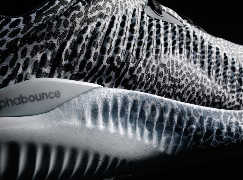 Adidas Running Alphabounce Print Detail 02