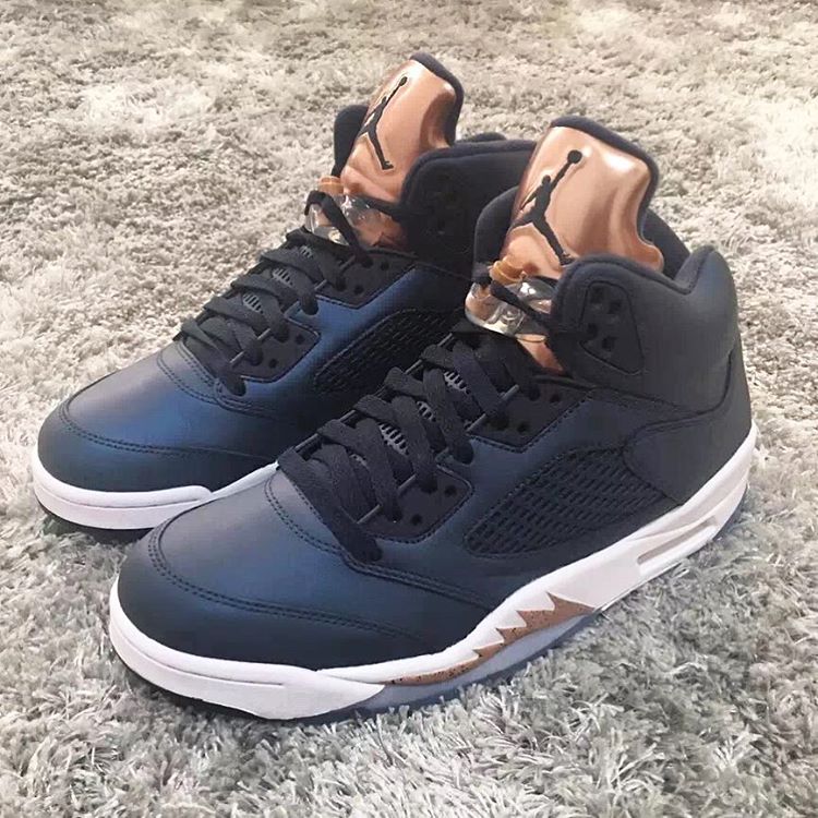 Air Jordan 5 Bronze Tongue Details 02