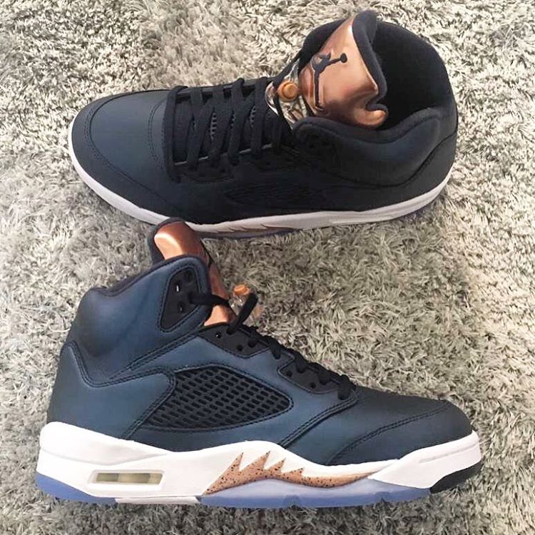 Air Jordan 5 Bronze Tongue Details 04