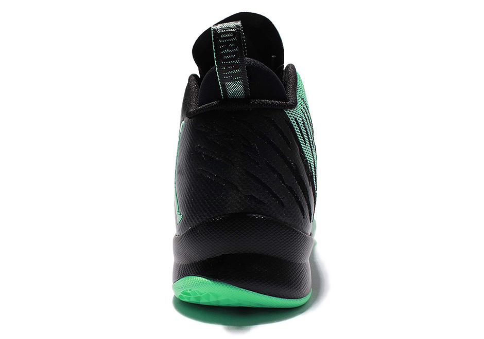 Jordan Super Fly 5 Green Glow Blake Griffin 07