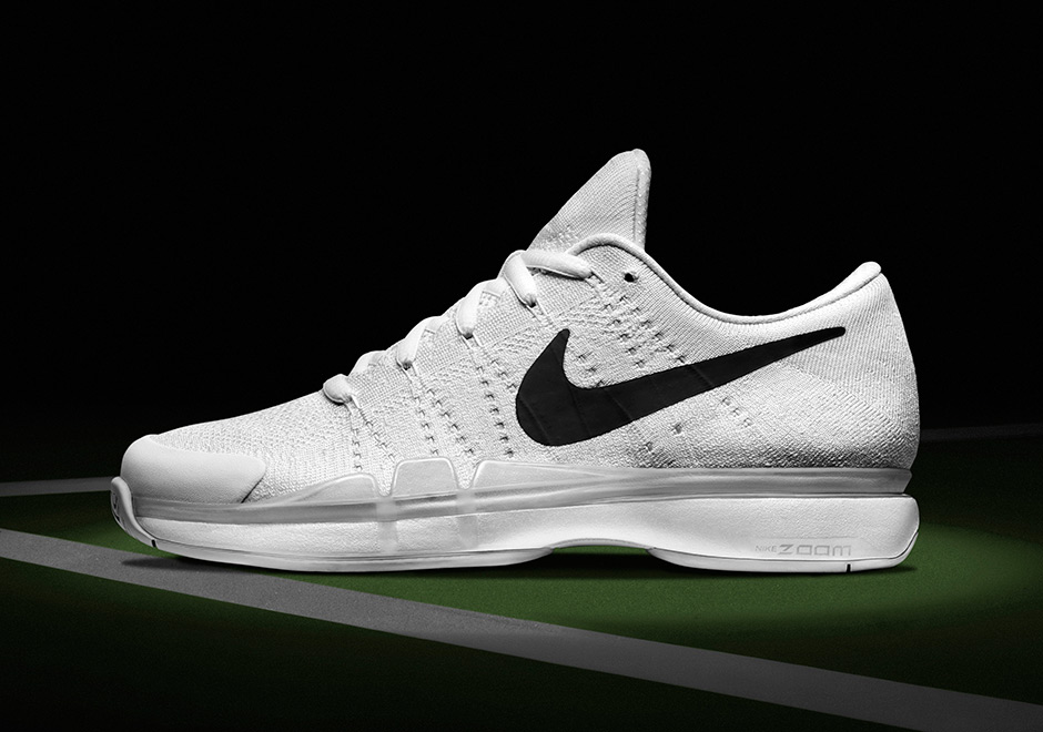 detección Glosario autómata Nike Gives Roger Federer Some Flyknit For Wimbledon - SneakerNews.com
