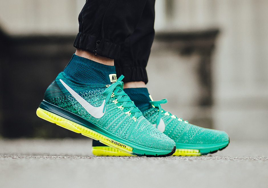 nike women's zoom all out flyknit running shoes