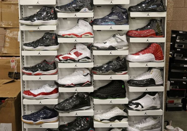 The First Ever Sneaker Con in Dallas Was A Huge Hit, And Here's Why ...