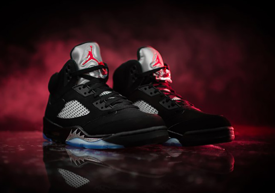 Black and red jordan hot sale 5