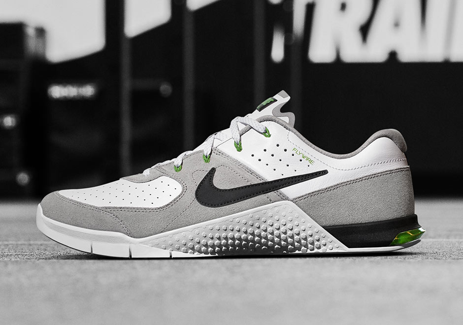 nike metcon 2 grey