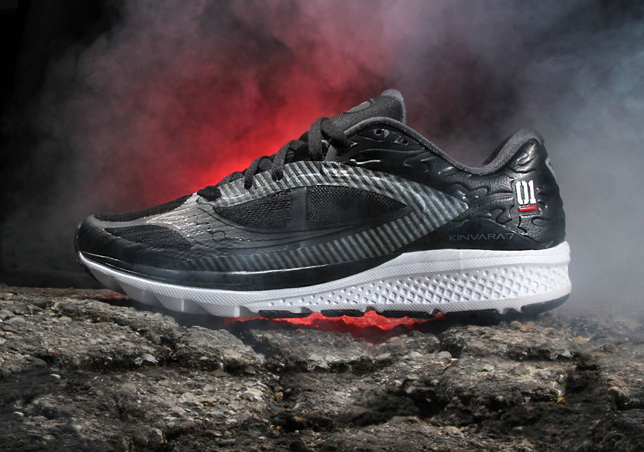 premier-saucony-kinvara-7-nightstrike-2