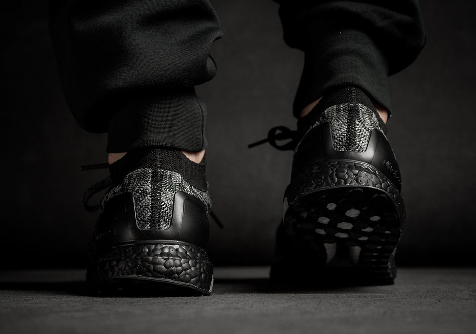 ultra boost uncaged all black