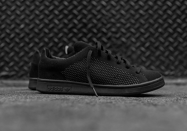 Atrevimiento Deportista Horizontal adidas Stan Smith Primeknit In "Triple Black" - SneakerNews.com