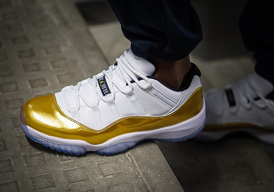 Darse prisa Defectuoso Por qué no Air Jordan 11 Low Gold On Foot Look 528895-103 | SneakerNews.com