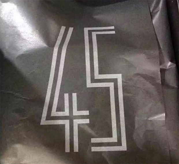 Jordan 11 Space Jam Packaging 2