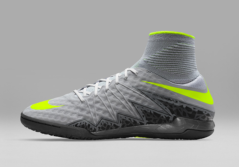 nike hypervenom x neon