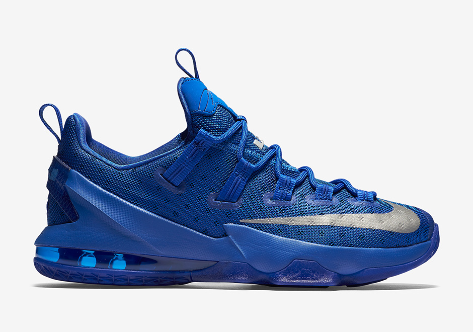 Nike women Lebron 13 Low Kentucky 02