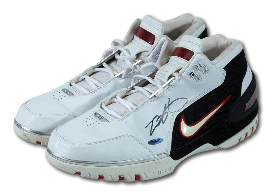 lebron rookie shoes