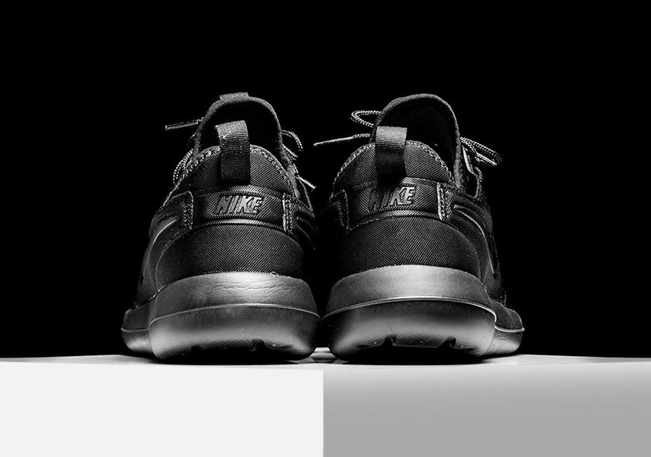 Nike Roshe Two Triple Black 844656-001 
