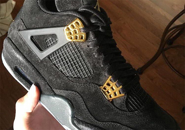 black and gold 4s jordans