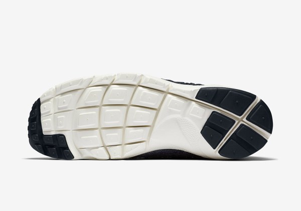 Nike Air Footscape Woven Chukka Wool 857874-400 | SneakerNews.com