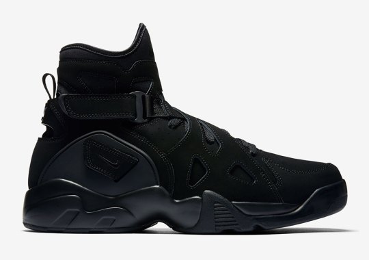 nike air unlimited triple black detailed photos 01