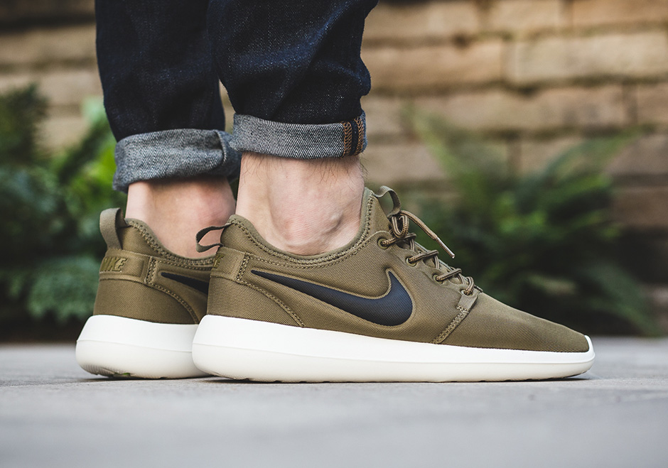 nike roshe run fb yeezy youth gold 12 Colorway Preview 03