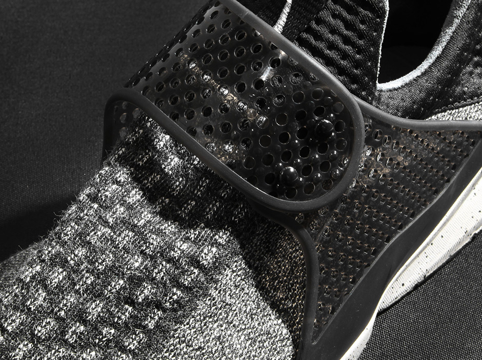 Nike Sock Dart Se Premium On Feet Preview 15