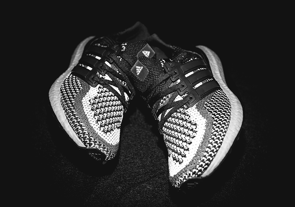 adidas ultra boost 2.0 black reflective
