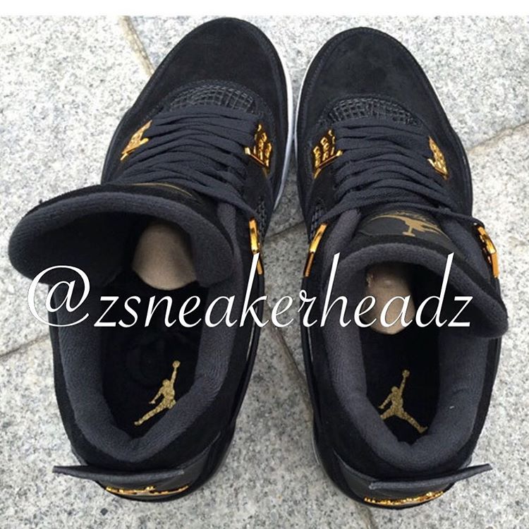 Jordan retro best sale 4 black gold