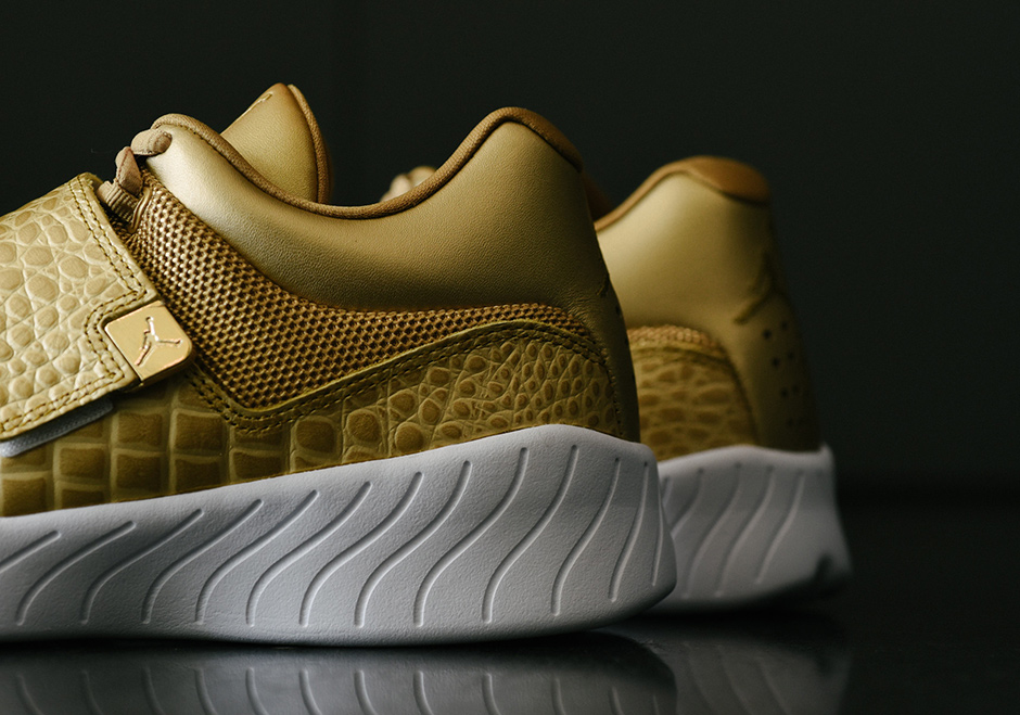 Jordan J23 Trainer Metallic Gold Available Now | SneakerNews.com
