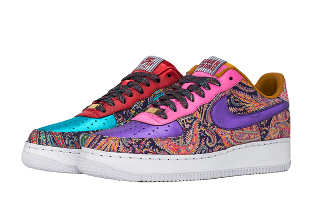 Bleacher Report Auctioning Off 100 Pairs of  "Sager Strong" Air Force 1 Customs