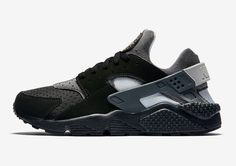 Bo Knows Huarache In This Latest Colorway Of The Classic Running Shoe