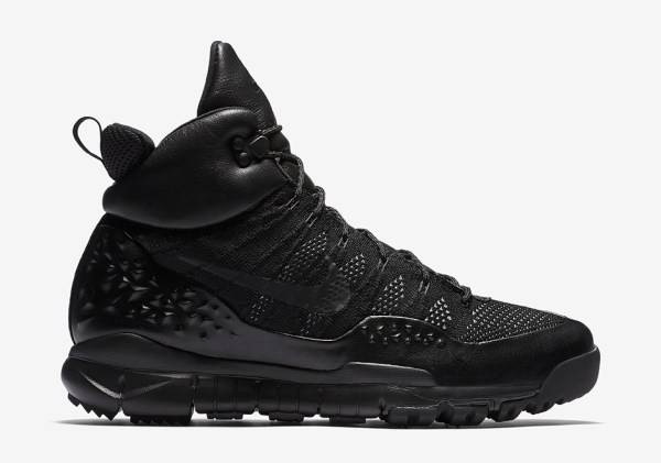 Nike ACG Lupinek Flyknit Triple Black 862505-002 | SneakerNews.com