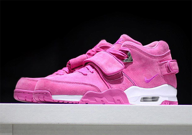 Pink Nike Cruz
