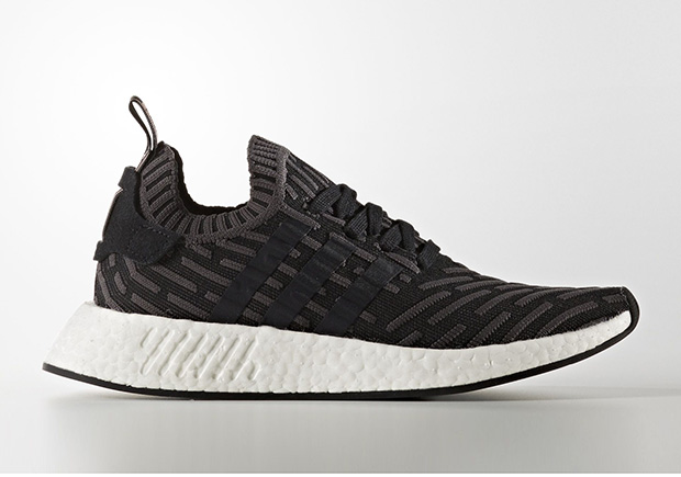 adidas-nmd-r2-black-rtw