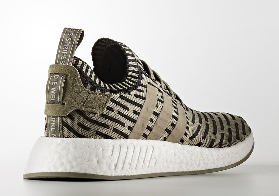 Nmd hotsell zebra r2