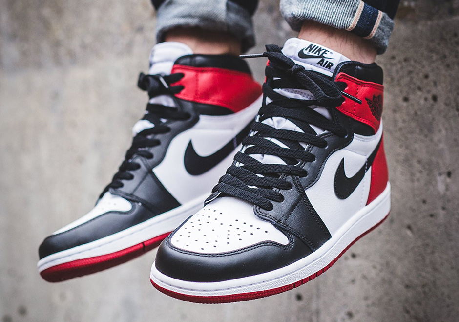 jordan one black toe