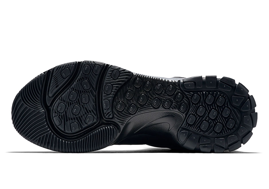 acg zoom tallac flyknit