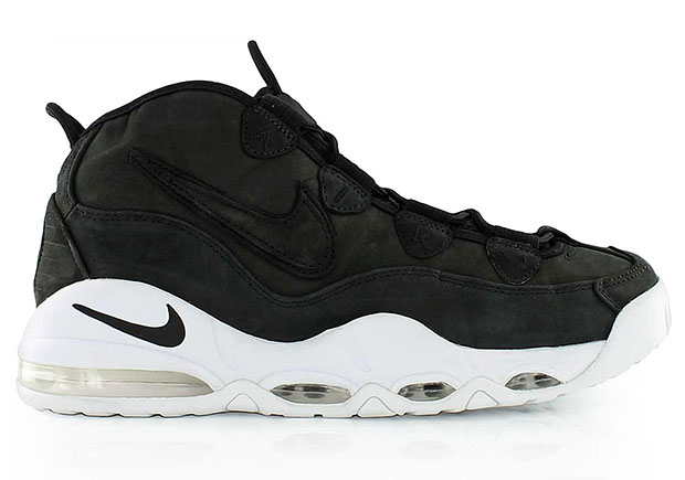 nike uptempo all black