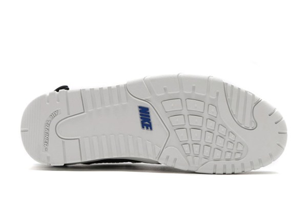 Nike Trainer Cruz Black Suede Release 777535-004 | SneakerNews.com