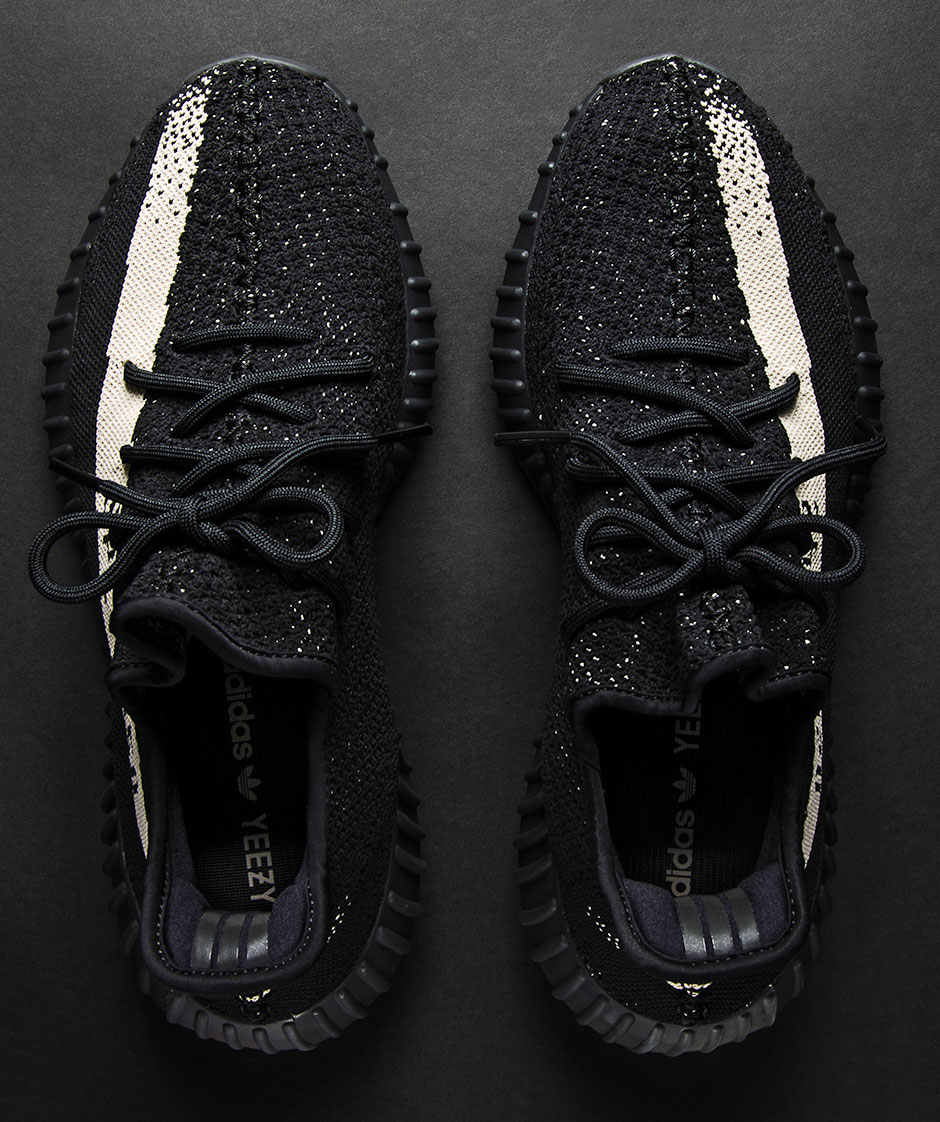 adidas yeezy 350 black and white