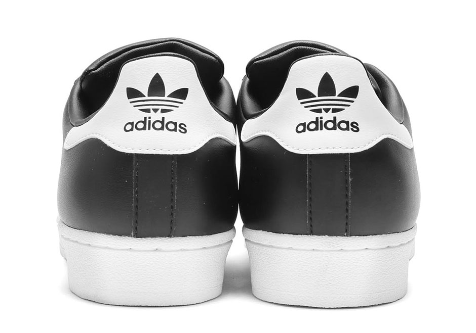 Adidas superstar with gold clearance toe