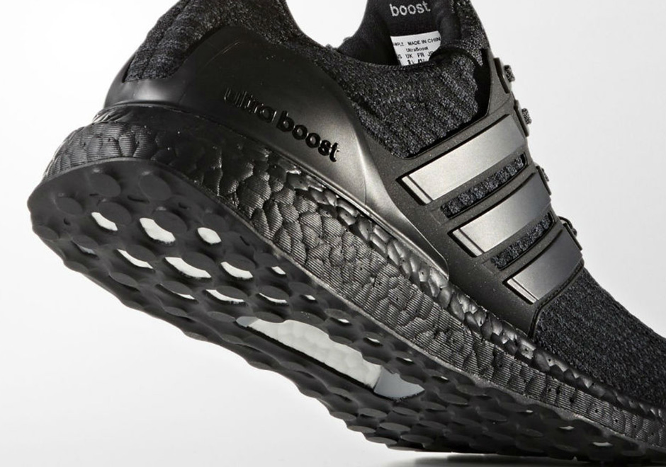 adidas ultra boost 2.0 triple black