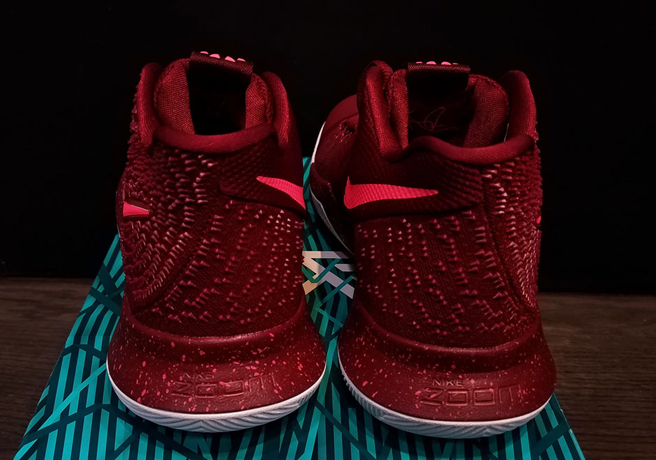 Kyrie hotsell 3s red