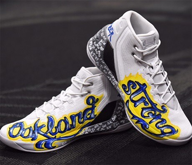 Steph Curry Oakland Strong Shoes