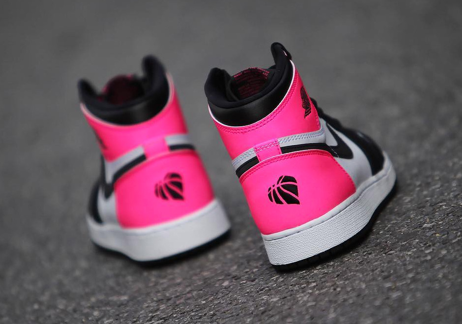 Air Jordan 1 Retro High Og Valentines Day Black Pink 7