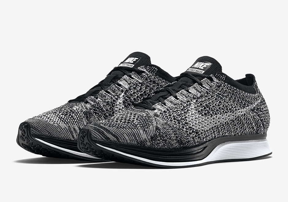 nike flyknit racer mens black