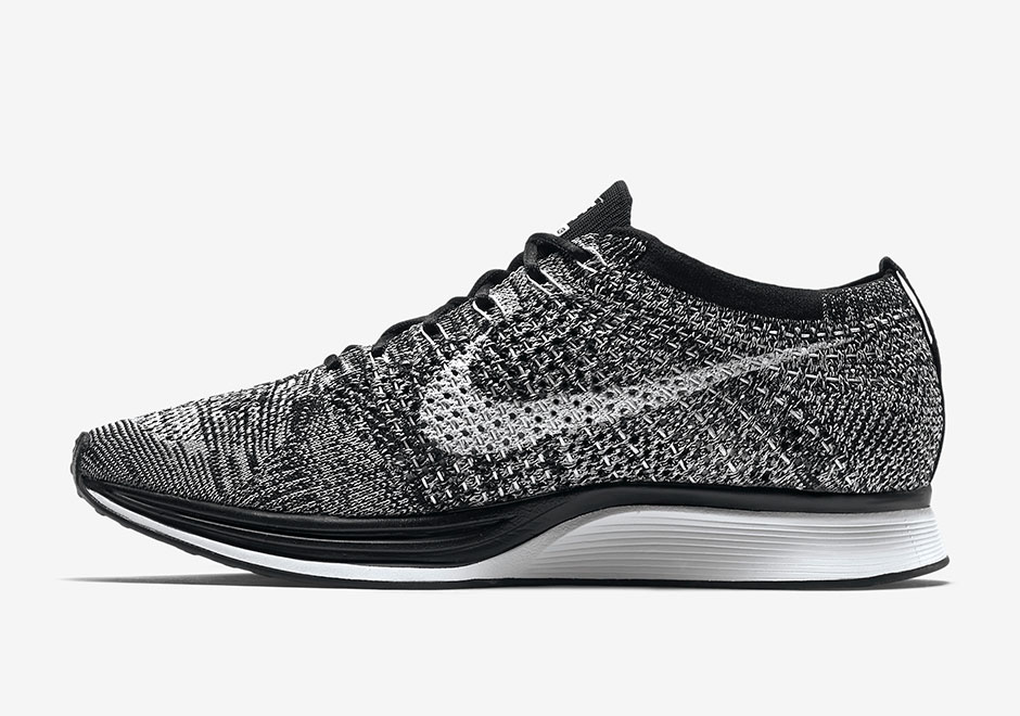 nike flyknit oreo 1.0