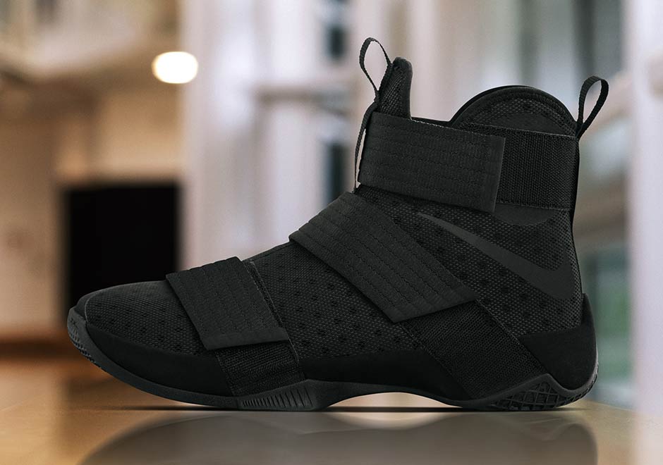 nike lebron shoes black