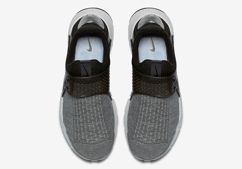 Nike Sock Dart Se Silver Heels 05