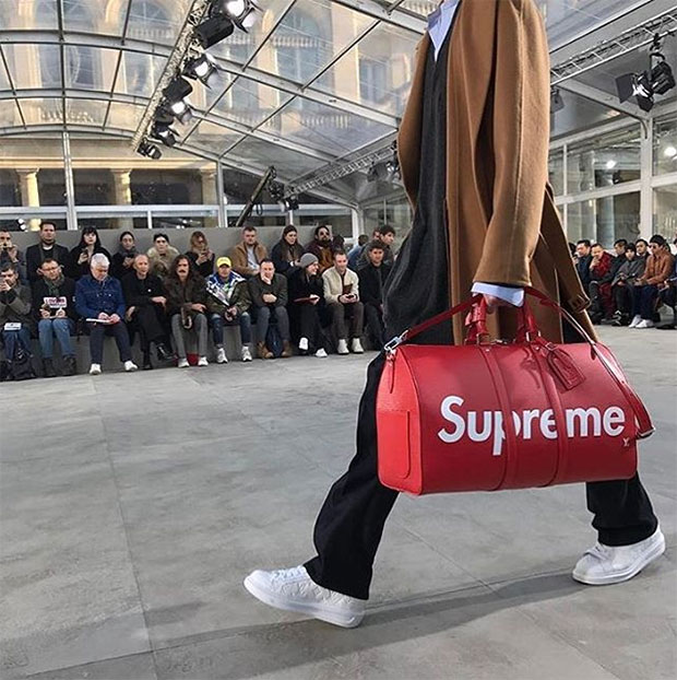 NEW FASHION] Louis Vuitton LV Supreme Red Black Yeezy Sneaker