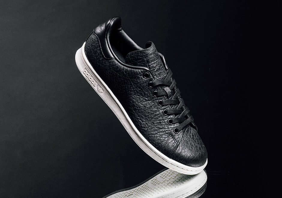 black stan smiths white sole